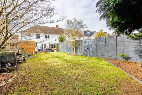 60 Waltham Road, Woodford Green, IG8 8DW