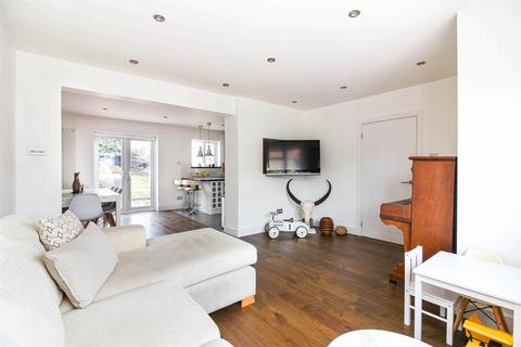 60 Waltham Road, Woodford Green, IG8 8DW
