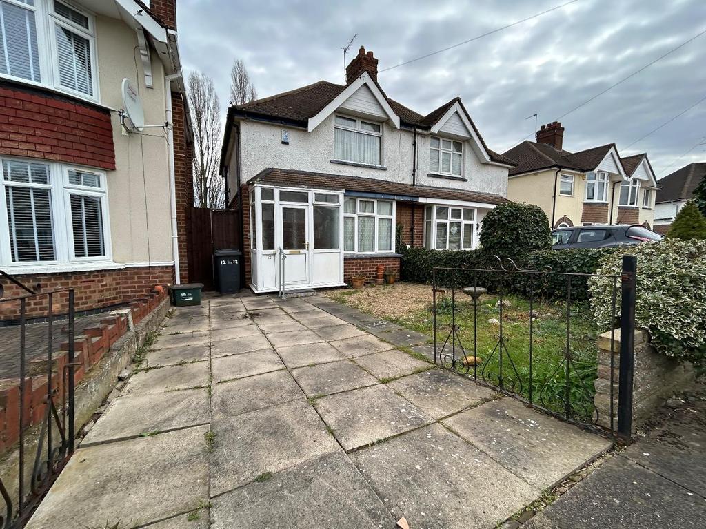 Rockley Road, Leicester 2 bed semidetached house for sale £210,000