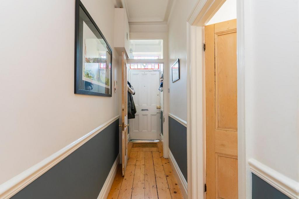 DAORKCOTSREVAH01 - Hallway C.jpg