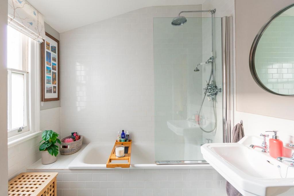 DAORKCOTSREVAH01 - Bathroom B.jpg