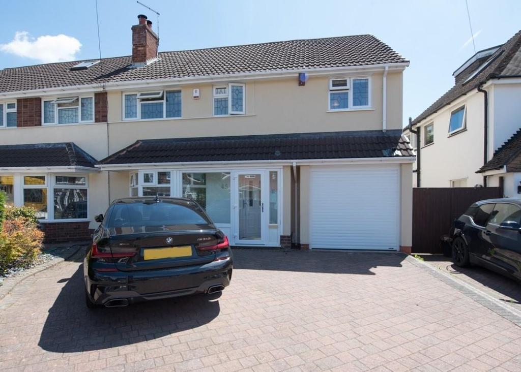 Dower Road, Four Oaks 4 bed semidetached house £525,000