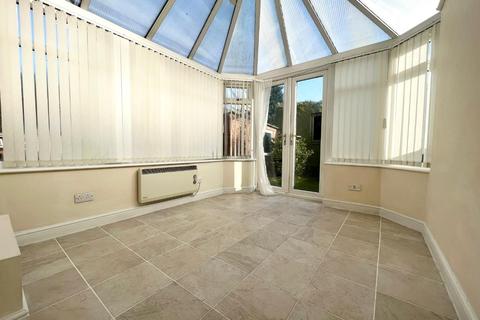 25 Jacobs Drive, Sheffield, S5 6EB