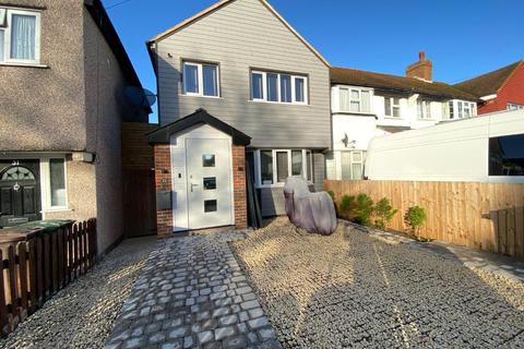 33 Dorchester Road, Worcester Park, KT4 8NW
