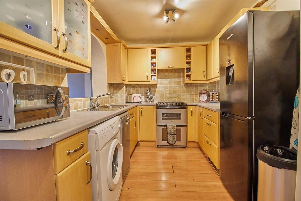 Keats Close, Earl Shilton, Leicester 2 bed townhouse £185,000