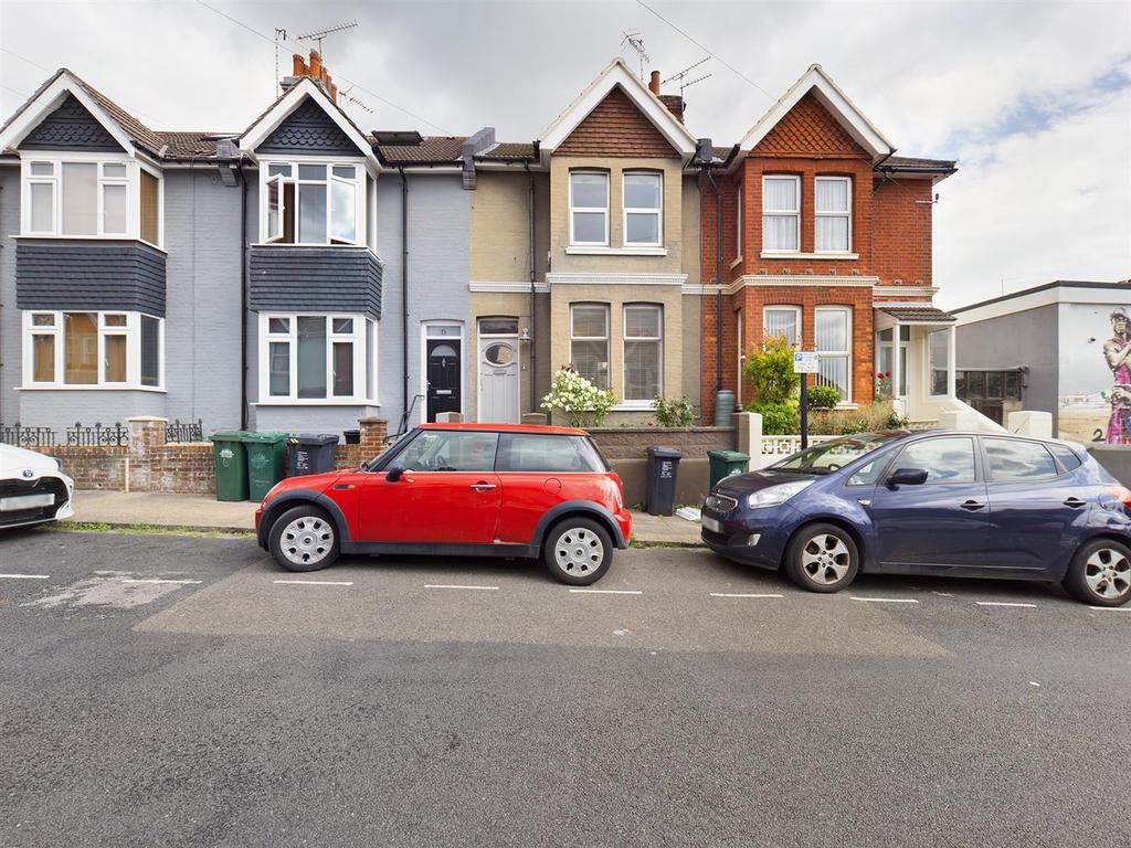 Shanklin Road, Brighton 3 bed terraced house £2,400 pcm (£554 pw)