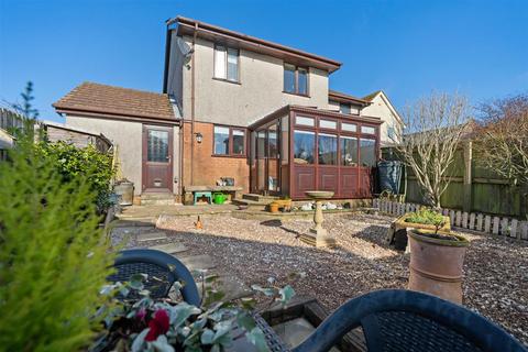 17 Barnfield, East Allington, Totnes, TQ9 7QR