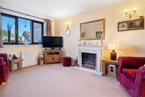 17 Barnfield, East Allington, Totnes, TQ9 7QR