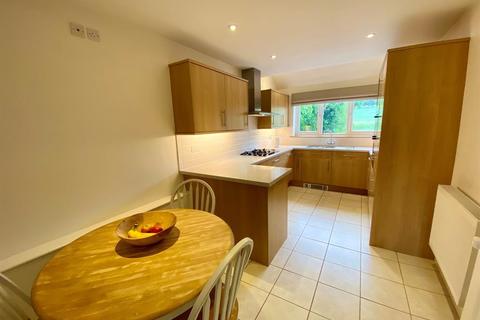 26 Dursley Road, Woodfield, Dursley, GL11 6PP