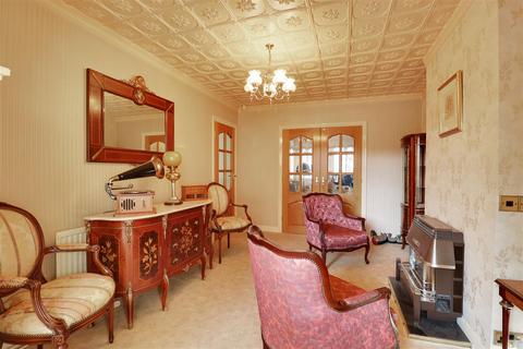 28 Beverley Road, Hessle, HU13 9BJ