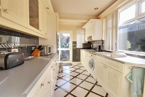 28 Beverley Road, Hessle, HU13 9BJ
