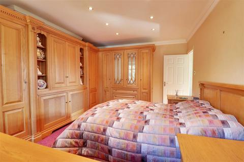 28 Beverley Road, Hessle, HU13 9BJ