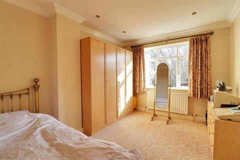 28 Beverley Road, Hessle, HU13 9BJ