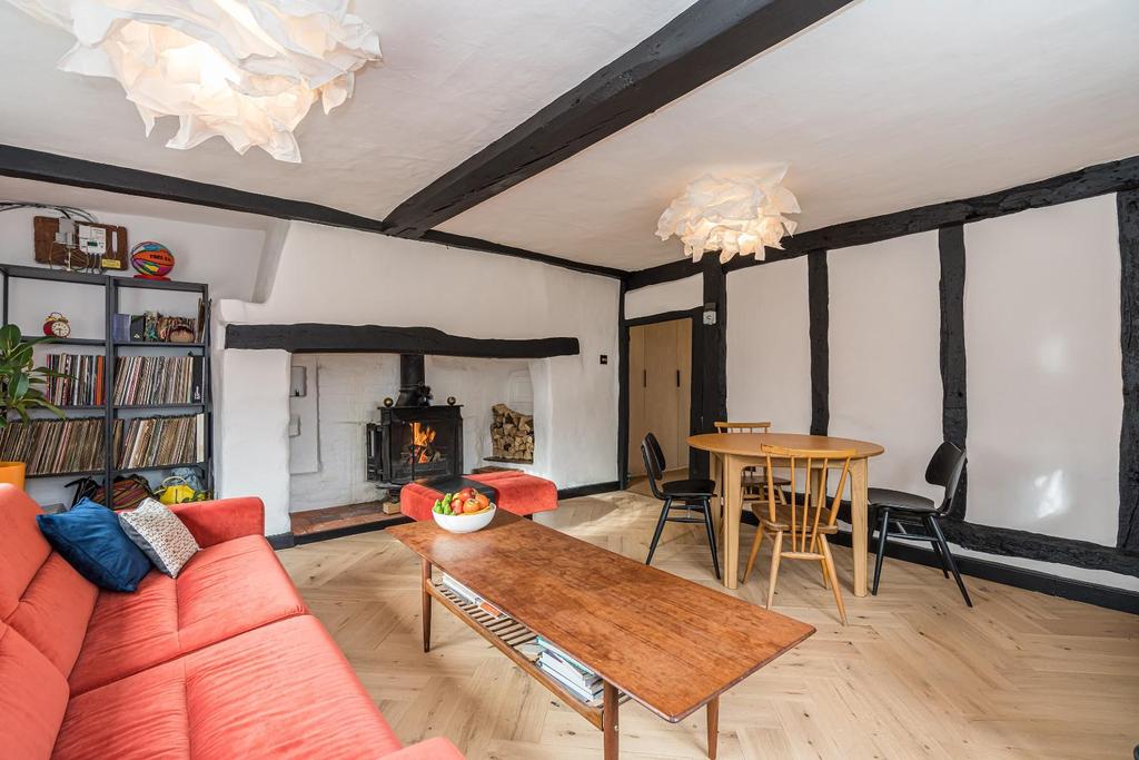 Weedon Hill Farm Cottages, Weedon... 2 bed semidetached house £550,000