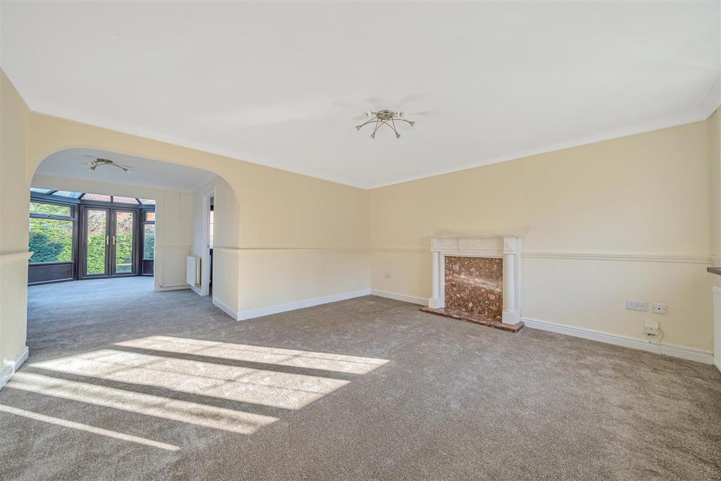 Gelli Aur (Golden Grove), Treboeth, Swansea 3 bed link detached house