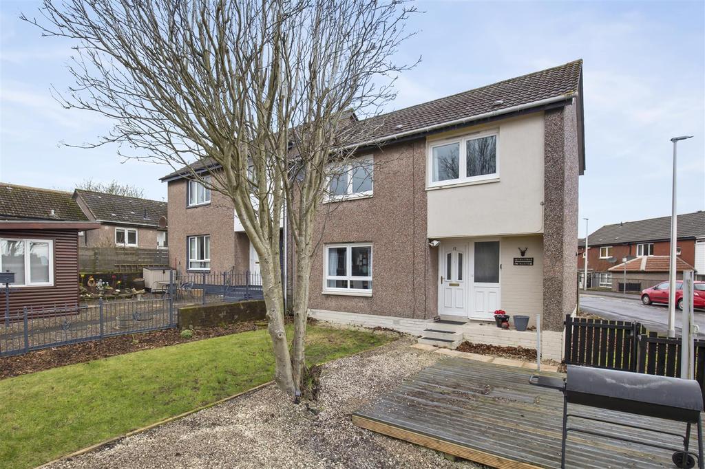 17 Smith Avenue, Cowdenbeath, KY4 9LU 3 bed semidetached house £130,000