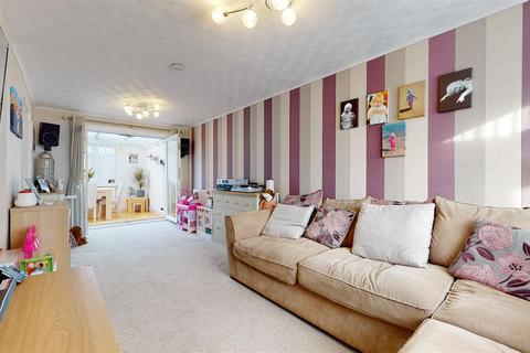96 Croft Road, Portland, DT5 2EP