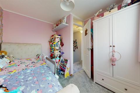 96 Croft Road, Portland, DT5 2EP