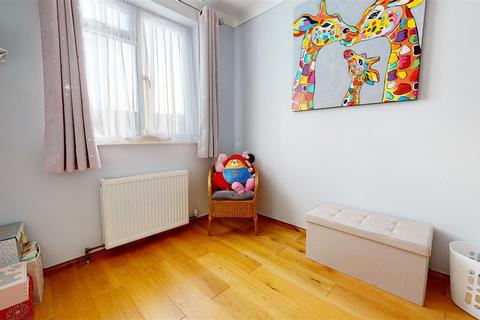96 Croft Road, Portland, DT5 2EP
