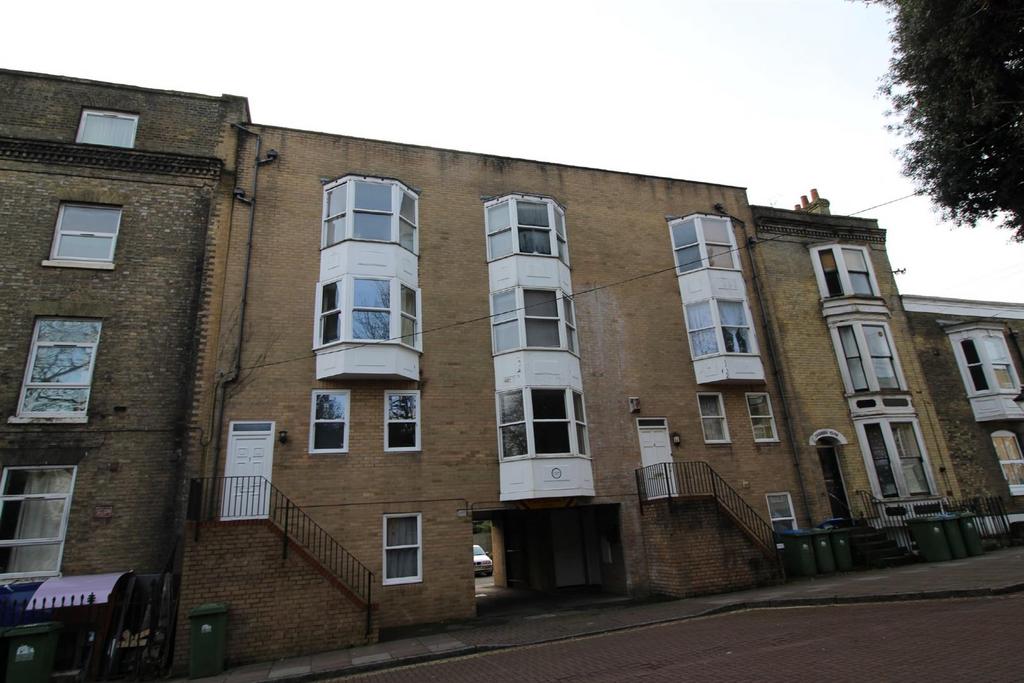 Cranbury Place, Southampton Studio £87,500