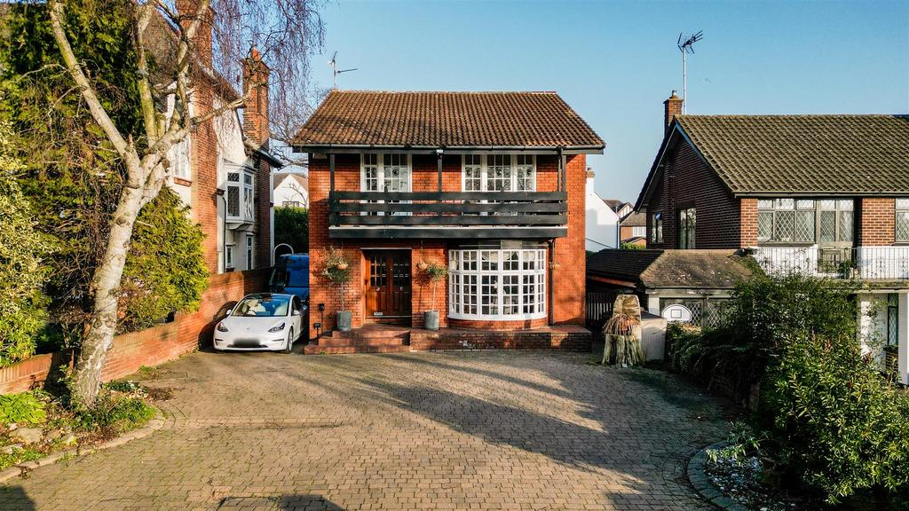 Chalkwell Avenue, Chalkwell 4 bed detached house for sale £900,000