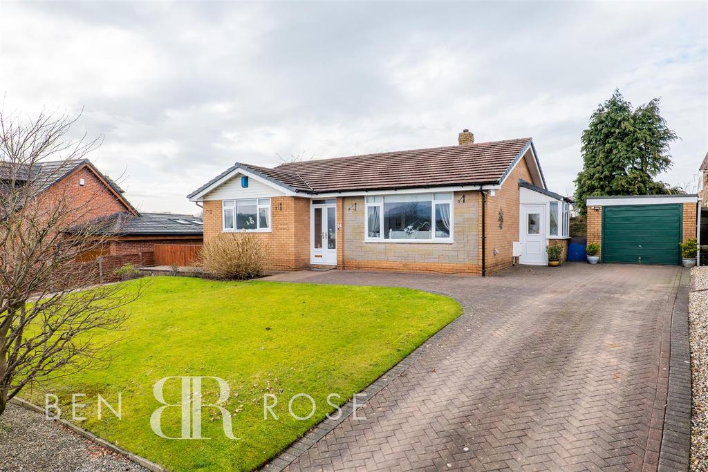 Melrose Way, Chorley 3 bed detached bungalow £279,995
