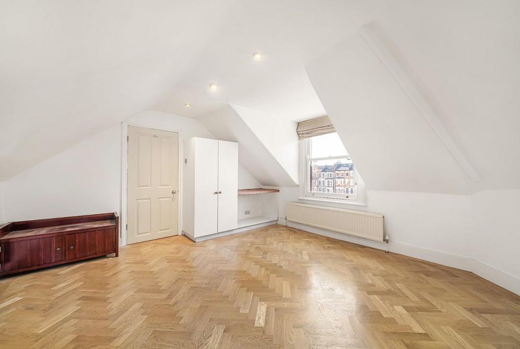 Principal bedroom.jpg