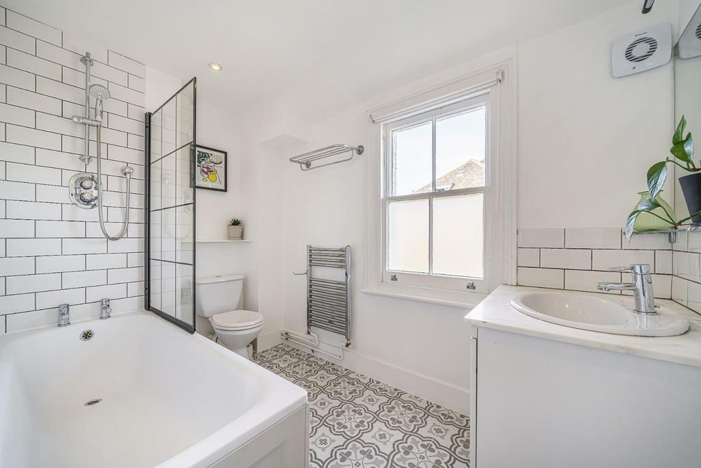 Bathroom.JPG