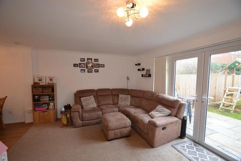 16 Palmer Close, Shefford, SG17 5EE