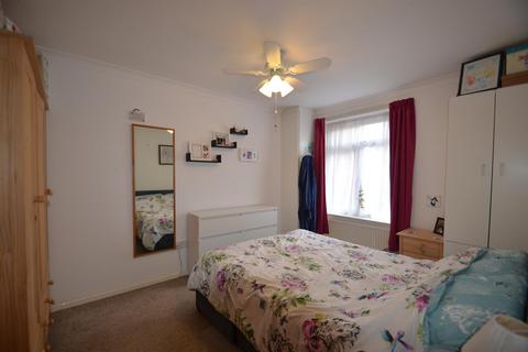 16 Palmer Close, Shefford, SG17 5EE