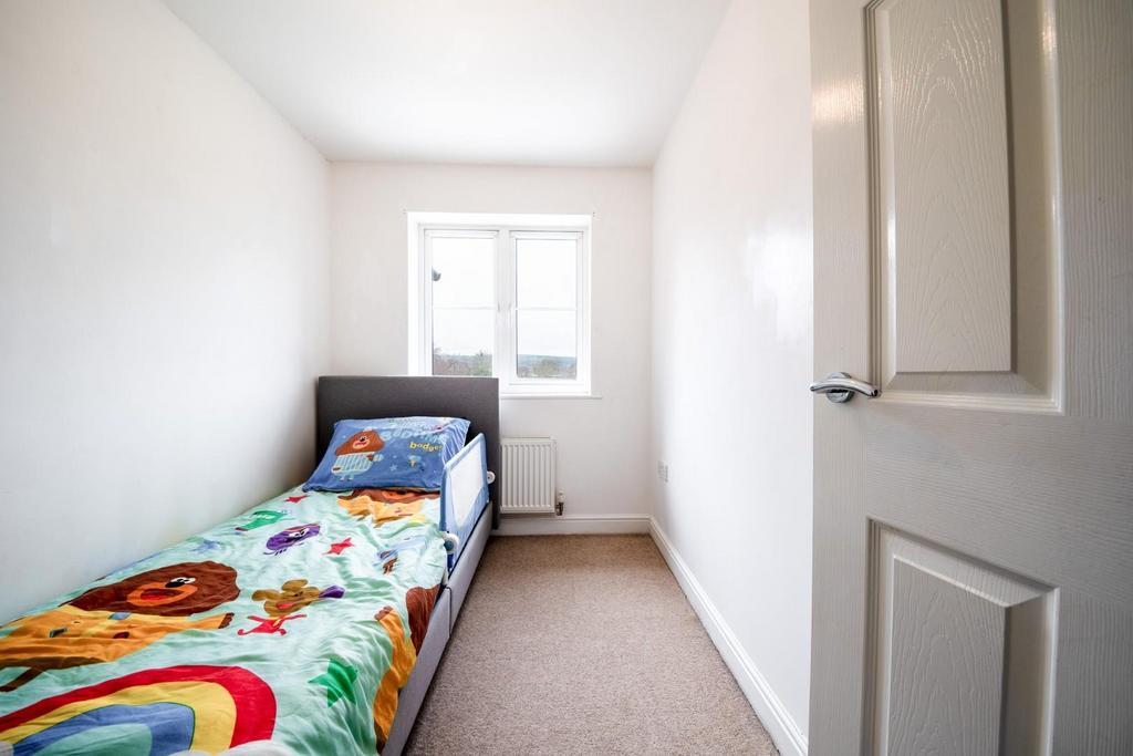 BED 4.jpg