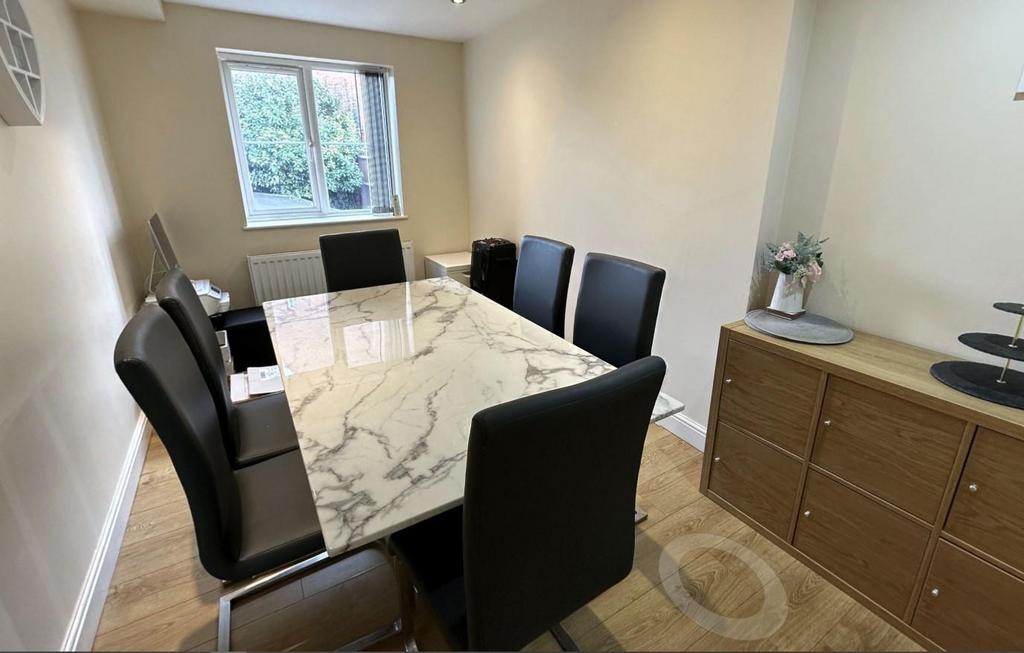 Dining room.jpg