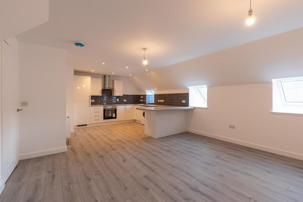 Church Lane, Bankfoot, Perth 3 bed for sale £163,500