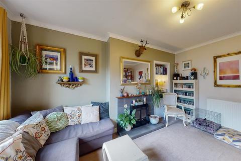 11 Hall Park, Abernethy, Perth, PH2 9JE