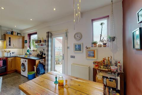 11 Hall Park, Abernethy, Perth, PH2 9JE
