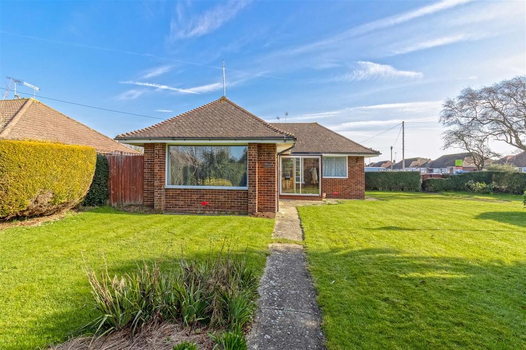 Twyford Road, Worthing 2 bed detached bungalow £375,000