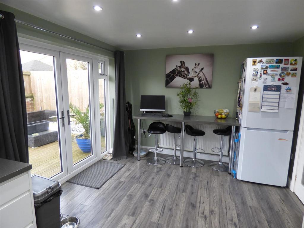 Wood Lane, Ferryhill 3 bed detached house £170,000