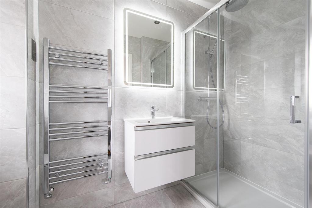 Bedroom One En-Suite