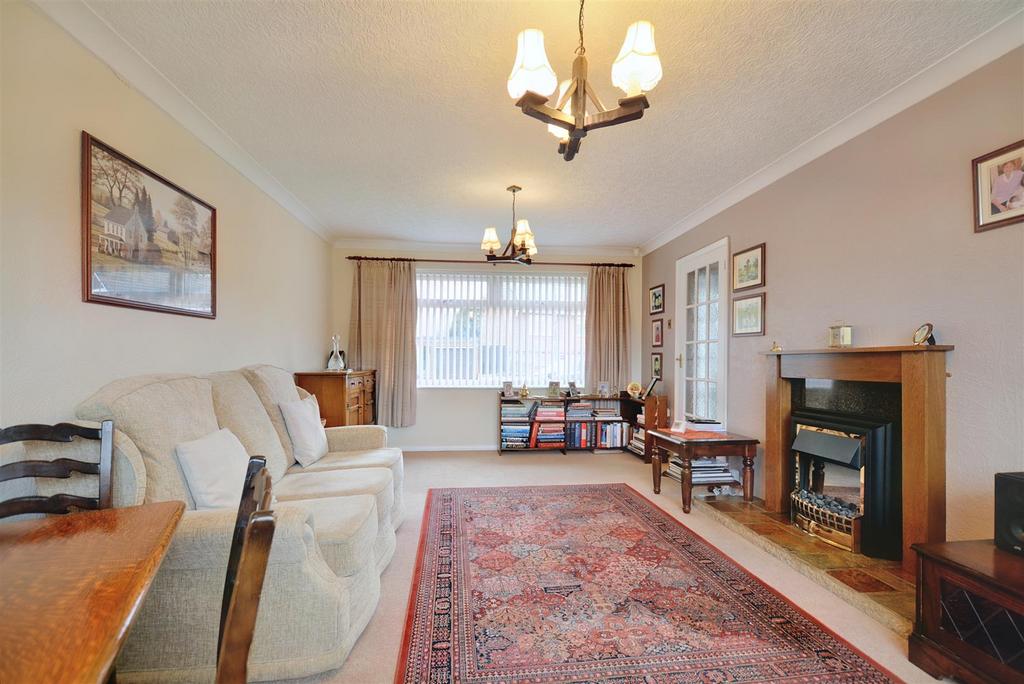 Baker Avenue, Arnold 2 bed detached bungalow £230,000