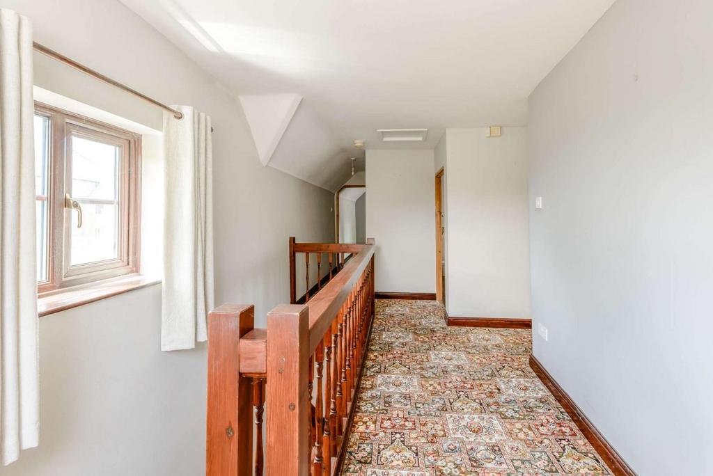 8514216-interior15-800.jpg