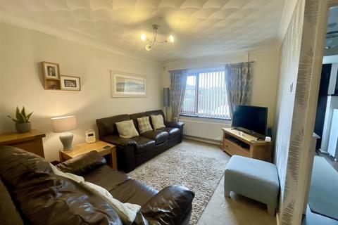 3 bedroom house for sale, Priory Gardens, Barry