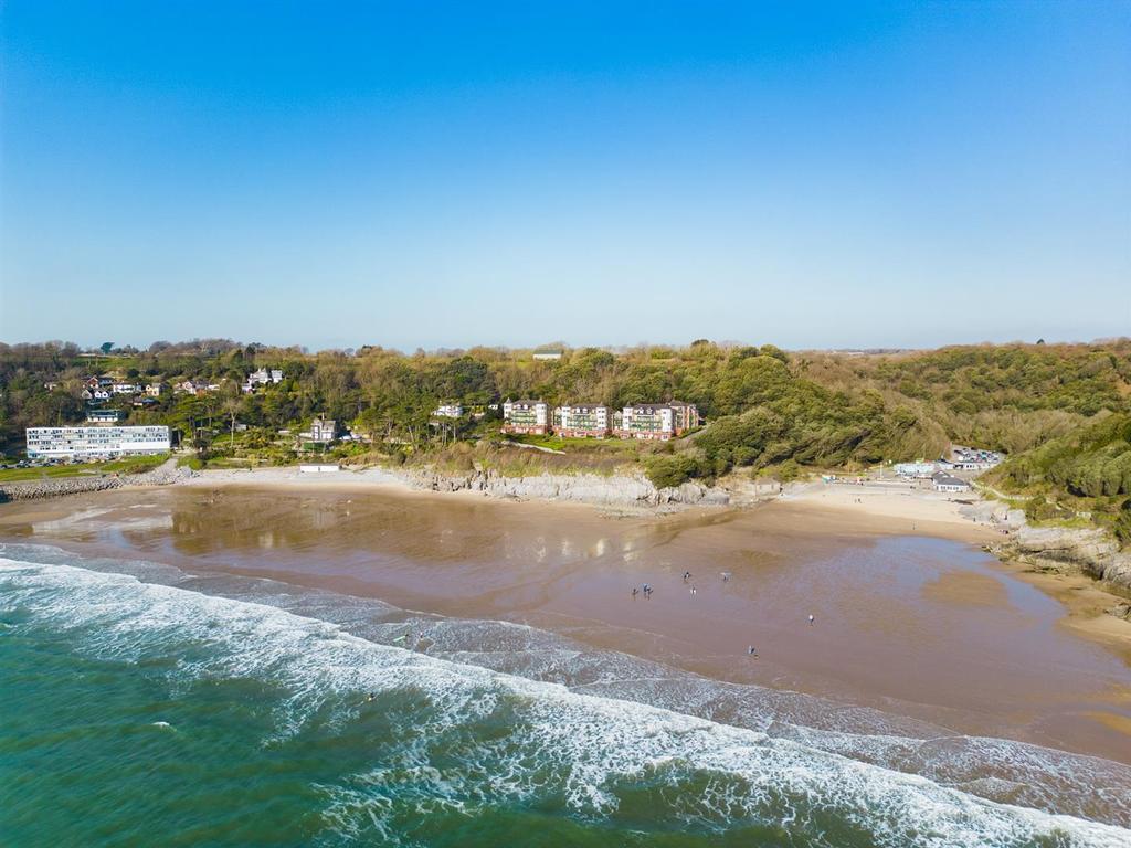39 Caswell Bay Court, Caswell, Swansea 3 bed penthouse £650,000