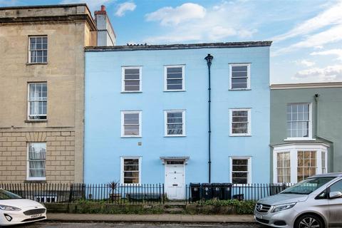 34 Kingsdown Parade, Bristol, BS6 5UF