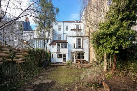 34 Kingsdown Parade, Bristol, BS6 5UF