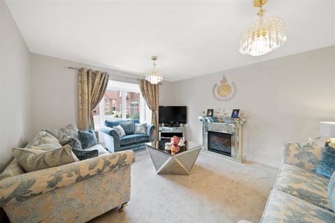 11 Field Close, Malton, YO17 7PL