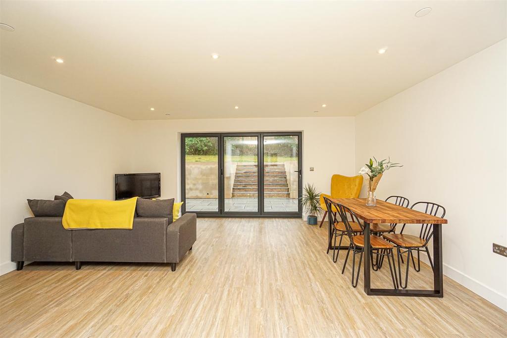 Waites Lane, Fairlight, Hastings 3 bed detached bungalow for sale £