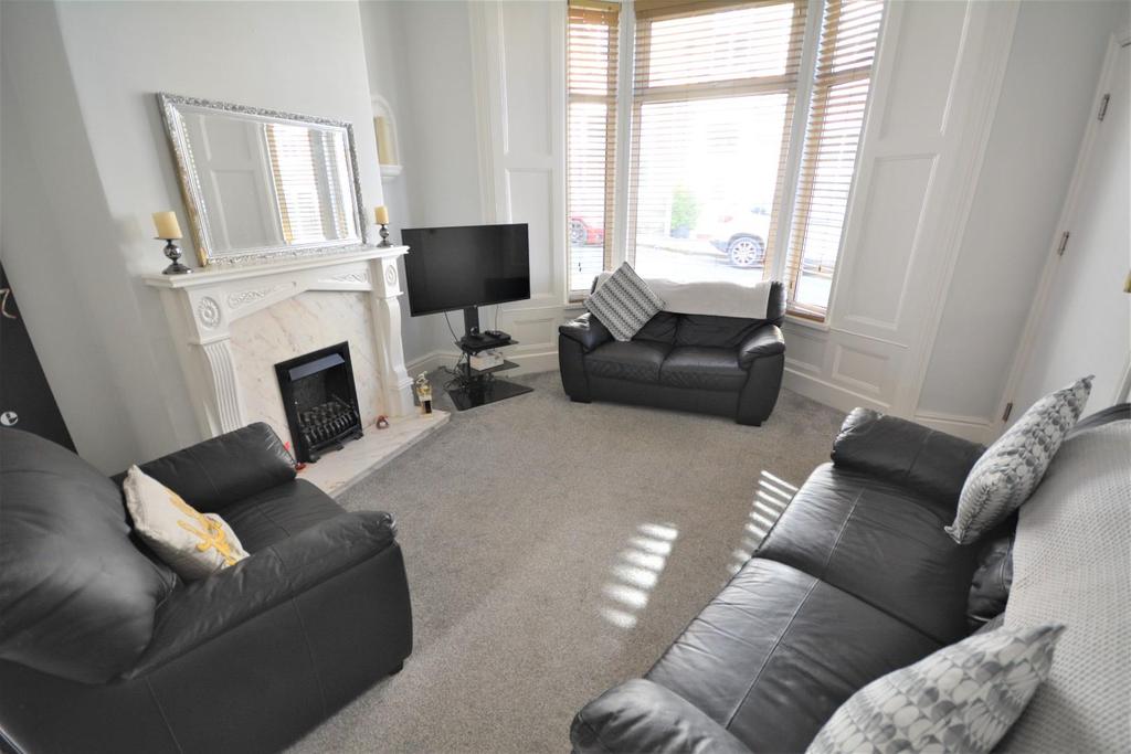 Waldron Street, Auckland... 4 bed terraced house £95,000