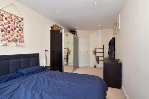 33 East Road, Welling, DA16 3DT