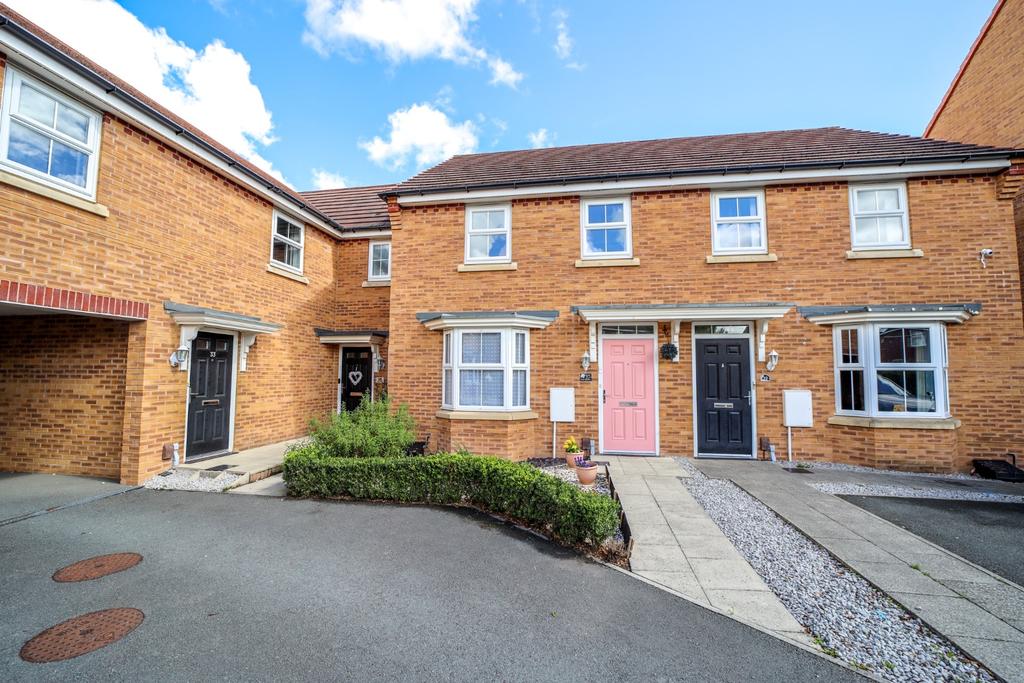 Cedar Gardens, NewtonLeWillows, Merseyside, WA12 3 bed townhouse £900 pcm (£208 pw)