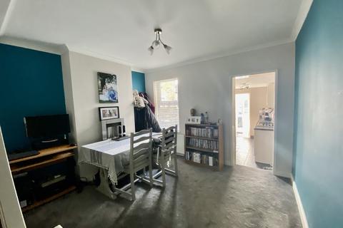 10 Kings Road, Chatham, ME5 7JY